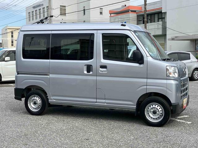 ハイゼットカーゴデラックス衝突被害軽減ブレーキ コーナーセンサー オートライト プライバシーガラス フロントパワーウィンドウ オーバーヘッドシェルフ スピーカー一体型AM・FMラジオ キーレスエントリー アイドリングストップ(千葉県)の中古車