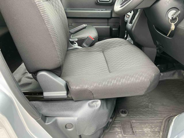 ハイゼットカーゴデラックス衝突被害軽減ブレーキ コーナーセンサー オートライト プライバシーガラス フロントパワーウィンドウ オーバーヘッドシェルフ スピーカー一体型AM・FMラジオ キーレスエントリー アイドリングストップ(千葉県)の中古車