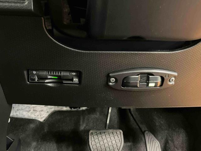 タントカスタムXスマアシ ダイハツ予防安全機能 バックカメラ連動フルセグナビ USB接続 ブルートゥース対応 フロント.リヤドライブレコーダー連動 ビルトインETC 上下2段調整式デッキボード 前席シートヒーター(千葉県)の中古車