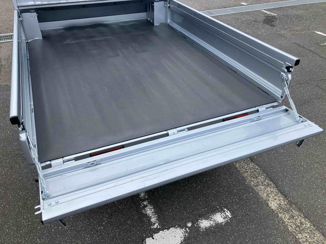 ハイゼットトラックジャンボエクストラ4WD CVT LEDヘッドライト オートライト AHB パワーウィンドウ 電動格納ドアミラー 衝突被害軽減装置 コーナーセンサー オーバーヘッドシェルフ スモークガラス キーフリー ボタンスタート(千葉県)の中古車