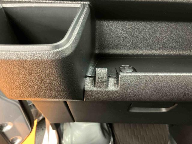 ハイゼットカーゴデラックススマアシ ダイハツ予防安全機能 オーバーヘッドシェルフ キーレスエントリー オートライト オートハイビーム マニュアルレベリング機能付ハロゲンヘッドライト スピーカー一体型ラジオチューナー(千葉県)の中古車