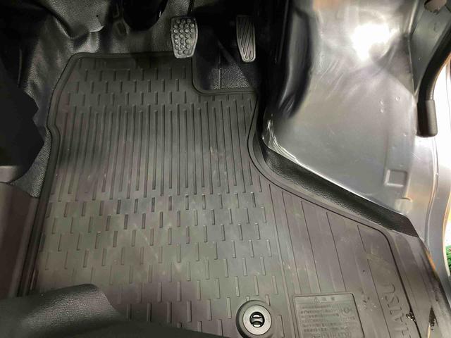 ハイゼットカーゴデラックススマアシ ダイハツ予防安全機能 オーバーヘッドシェルフ キーレスエントリー オートライト オートハイビーム マニュアルレベリング機能付ハロゲンヘッドライト スピーカー一体型ラジオチューナー(千葉県)の中古車