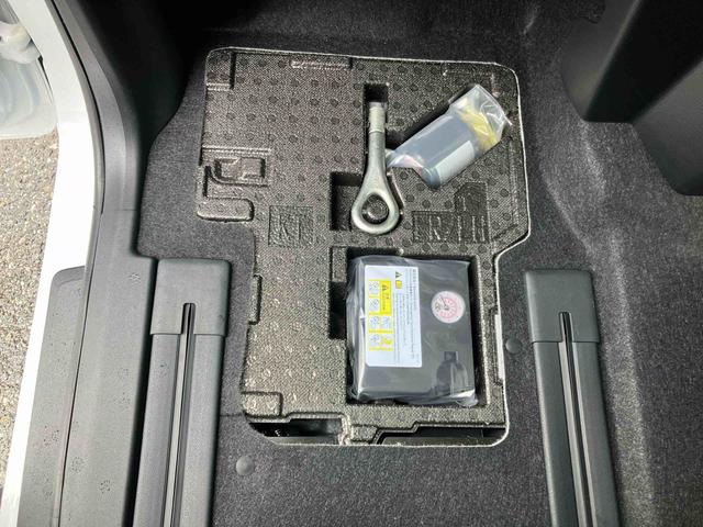 タントカスタムRSスマアシ ダイハツ予防安全機能 オートブレーキホールド付き電動パーキング 前席シートヒータ 上下2段調整式デッキボード 前後コーナーセンサー バニティーミラー付き左右サンバイザー アイドリングストップ(千葉県)の中古車