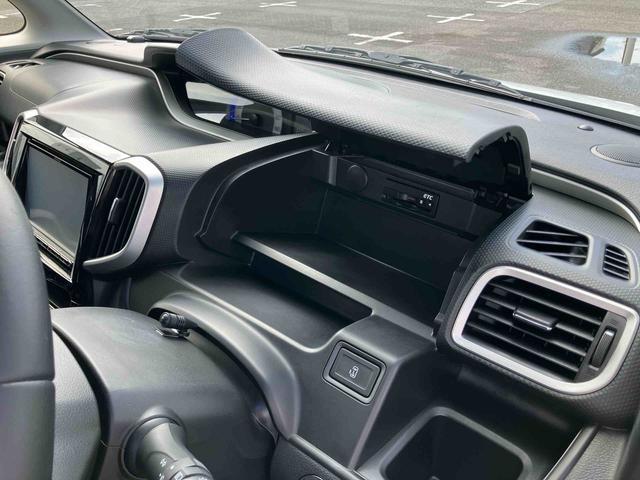 ソリオバンディットハイブリッドMV8型ナビ/TV/DVD/BT/USB ETC 運転席シートヒーター LEDヘッドライト オートライト 革巻ステアリング 両側スライドドア(左側電動) ステアリングリモコン スマートキー ボタンスタート(千葉県)の中古車