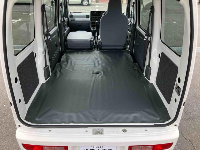 ハイゼットカーゴデラックス2WD 5速MT パワステ パワーウィンドウ キーレスエントリー 集中ドアロック オーバーヘッドシェルフ リヤガラススモーク マニュアルエアコン スピーカー一体型ラジオ ハロゲンヘッドランプ(千葉県)の中古車
