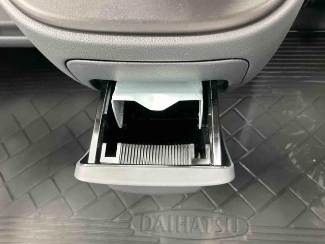 ハイゼットカーゴデラックス2WD 5速MT パワステ パワーウィンドウ キーレスエントリー 集中ドアロック オーバーヘッドシェルフ リヤガラススモーク マニュアルエアコン スピーカー一体型ラジオ ハロゲンヘッドランプ(千葉県)の中古車