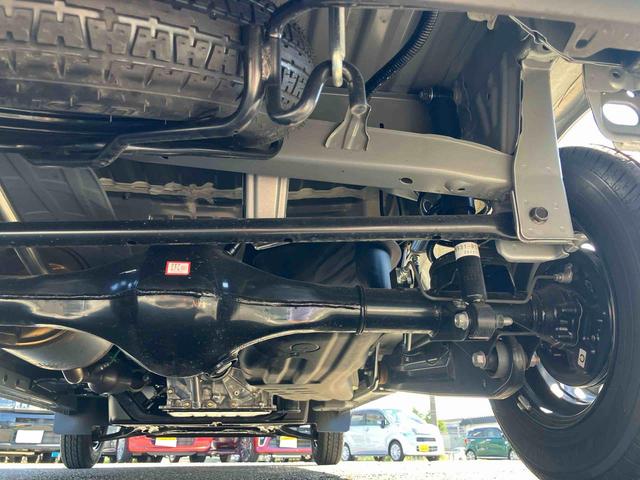 ハイゼットカーゴデラックス衝突被害軽減ブレーキ コーナーセンサー オートライト プライバシーガラス フロントパワーウィンドウ オーバーヘッドシェルフ スピーカー一体型AM・FMラジオ キーレスエントリー アイドリングストップ(千葉県)の中古車