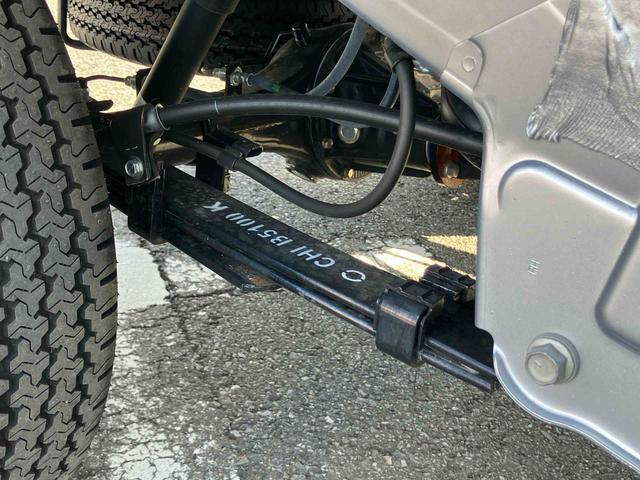 ハイゼットトラックスタンダード2WD CVT 衝突被害軽減装置 前後コーナーセンサー オートライト オートハイビーム ハロゲンヘッドランプ 荷台三方開 バッテリーカバー アイドリングストップ マニュアルAC スピーカー一体型ラジオ(千葉県)の中古車