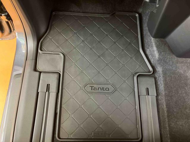 タントカスタムＸリミテッドスマアシ　ダイハツ予防安全機能　アダプティブクルーズコントロール　ビルトインＥＴＣ　オートブレーキホールド付き電動パーキング　上下２段調整式デッキボード　前席シートヒーター　ミラクルオープンドア（千葉県）の中古車