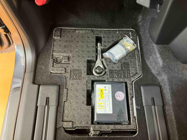 タントカスタムＸリミテッドスマアシ　ダイハツ予防安全機能　アダプティブクルーズコントロール　ビルトインＥＴＣ　オートブレーキホールド付き電動パーキング　上下２段調整式デッキボード　前席シートヒーター　ミラクルオープンドア（千葉県）の中古車
