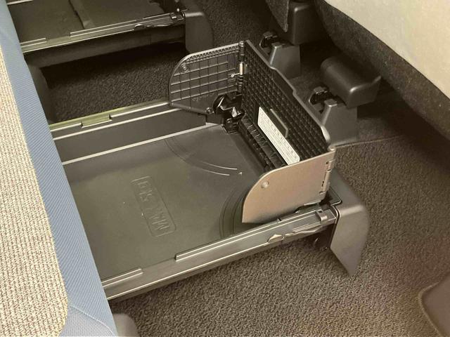 ムーヴキャンバスストライプスＧスマアシ　ダイハツ予防安全機能　置きラクボックス　ホットカップホルダー　オートブレーキホールド付き電動パーキング　前席シートヒーター　両側電動スライドドア　オートライト　　オートハイビーム（千葉県）の中古車
