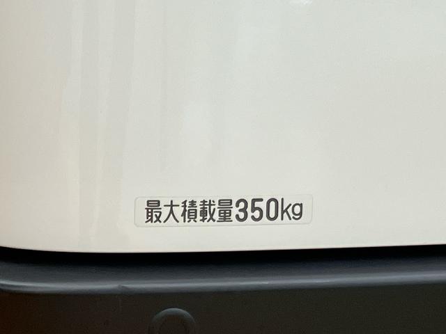 ハイゼットカーゴデラックススマアシ　ダイハツ予防安全機能　前後コーナーセンサー　オーバーヘッドシェルフ　スピーカー一体型ラジオチューナー　キーレスエントリー　荷室マット　マニュアルレベリング機能付ハロゲンヘッドライト（千葉県）の中古車