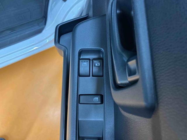 ハイゼットカーゴデラックススマアシ　ダイハツ予防安全機能　前後コーナーセンサー　オーバーヘッドシェルフ　スピーカー一体型ラジオチューナー　キーレスエントリー　荷室マット　マニュアルレベリング機能付ハロゲンヘッドライト（千葉県）の中古車