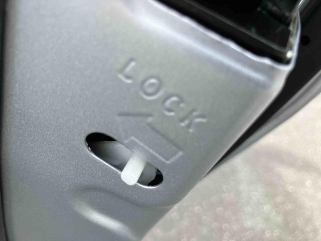 ミライースＬ　ＳＡIII電動格納ドアミラー　衝突被害軽減ブレーキ　誤発進防止機能　横滑り防止装置　コーナーセンサー　盗難防止警報　オートライト　ＡＨＢ　サイドレバー式パーキングブレーキ　キーレスエントリー　デジタルメーター（千葉県）の中古車