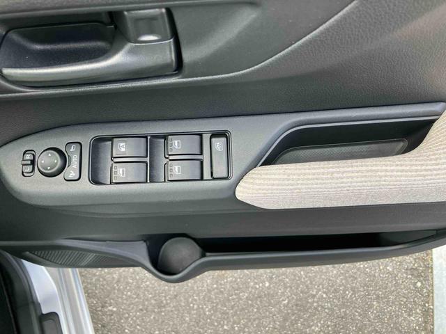 ムーヴＸ両側スライドドア（左側電動）　９型ＤＰＡ／ＴＶ／ＵＳＢ／ＢＴ　全周囲カメラ　駐車支援装置　ワイヤレス充電器　ＬＥＤヘッドライト　オートライト　ＡＨＢ　コーナーセンサー　キーフリー　足踏み式駐車ブレーキ（千葉県）の中古車