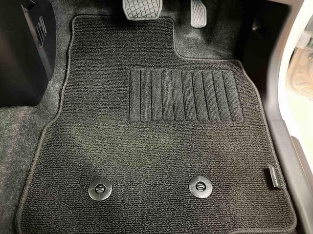 ムーヴキャンバスストライプスＧスマアシ　ダイハツ予防安全機能　置きラクボックス　ホットカップホルダー　オートブレーキホールド付き電動パーキング　前席シートヒーター　オートライト　オートハイビーム　ＬＥＤヘッドライト（千葉県）の中古車