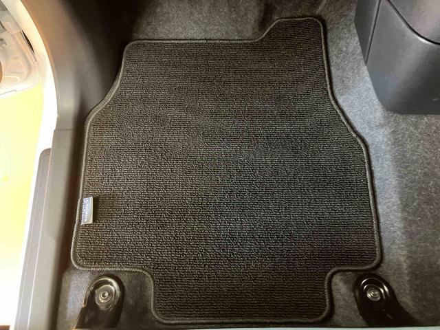 ムーヴキャンバスストライプスＧスマアシ　ダイハツ予防安全機能　置きラクボックス　ホットカップホルダー　オートブレーキホールド付き電動パーキング　前席シートヒーター　オートライト　オートハイビーム　ＬＥＤヘッドライト（千葉県）の中古車