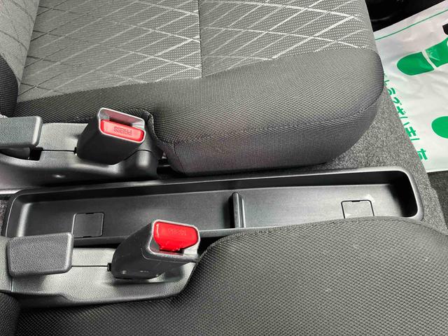 アトレーＲＳターボ車　後席両側電動スライドドア　足元マットなし　右リヤドア右クオーター修理跡あり　室内ペット臭　純正メモリーナビ　ナビ連動ドライブレコーダー　ＥＴＣ　衝突回避支援ブレーキ　誤発進抑制装置（千葉県）の中古車