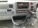 ５速マニュアル　４ＷＤ　副変速機　荷台ライト　リヤ４枚リーフスプリング　スピーカー一体型ＡＭ／ＦＭラジオ　エアコン　パワステ（千葉県）の中古車