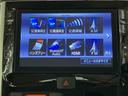 バックカメラ連動８インチフルセグナビ／ブルートゥース対応／ＵＳＢ接続／ＨＤＭＩ接続／ＴＶナビキット／ＥＴＣ／チルトステアリング／運転席シートリフター／左側電動スライドドア／ミラクルオープンドア（千葉県）の中古車