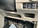 ＣＤチューナー　ＬＥＤヘッドライト　１４インチアルミホイール　運転席シートヒーター　プッシュボタンスターター　オート格納ドアミラー　オートライト　オートエアコン　横滑り防止装置　衝突被害軽減ブレーキ（千葉県）の中古車