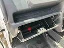 パートタイム４ＷＤ　テールゲートチェーン　ゲートプロテクター　ガードフレームプロテクター　ロングバイザー　運転席シートバックポケット　灰皿　スピーカー一体型ＦＭ．ＡＭラジオチューナー（千葉県）の中古車