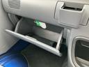４ＷＤ　５速マニュアル　副変速機　スーパーデフロック　リヤ４枚リーフスプリング　荷台ライト　　テールゲートチェーン　スピーカー一体型ＡＭ／ＦＭラジオ　エアコン　パワステ（千葉県）の中古車