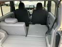 ９型ナビ／ＢＴ／ＴＶ／ＤＩＳＣ／バックカメラ／ステアリングスイッチ　ガラスルーフ　ルーフレール　１５インチアルミ　シートヒーター　ＬＥＤヘッド＆フォグランプ　電動駐車ブレーキ　衝突被害軽減ブレーキ（千葉県）の中古車