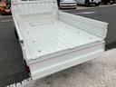 ５速ＭＴ（マニュアル）　パートタイム４ＷＤ　最大積載量３５０ｋｇ　荷台灯　ホワイトエアコン　パワステ　エアバッグ（千葉県）の中古車