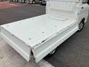 ５速ＭＴ（マニュアル）　パートタイム４ＷＤ　最大積載量３５０ｋｇ　荷台灯　ホワイトエアコン　パワステ　エアバッグ（千葉県）の中古車