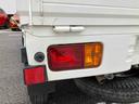 ５速ＭＴ（マニュアル）　パートタイム４ＷＤ　最大積載量３５０ｋｇ　荷台灯　ホワイトエアコン　パワステ　エアバッグ（千葉県）の中古車