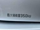 ４ＷＤ　ＣＤ・ＵＳＢ　衝突被害軽減ブレーキ　誤発進抑制制御　横滑り防止装置　空転防止装置　オートハイビーム　トップシェイドガラス　アイドリングストップ　パワーウィンドウ　集中ドアロック　リヤワイパー（千葉県）の中古車