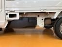 ５速マニュアル　副変速機　デフロック　荷台ライト　テールゲートチェーン　スピーカー一体型ＡＭ／ＦＭラジオ　エアコン　パワーステアリング（千葉県）の中古車
