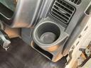 ５速マニュアル　副変速機　デフロック　荷台ライト　テールゲートチェーン　スピーカー一体型ＡＭ／ＦＭラジオ　エアコン　パワーステアリング（千葉県）の中古車