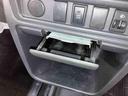 ５速マニュアル　副変速機　デフロック　荷台ライト　テールゲートチェーン　スピーカー一体型ＡＭ／ＦＭラジオ　エアコン　パワーステアリング（千葉県）の中古車