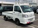 ４ＷＤ　５速マニュアル　荷台三方開　荷台作業灯　４枚リーフスプリング　リヤデフロック　ＣＤチューナー・ＡＭ／ＦＭラジオ　エアコン　パワーステアリング　サイドレバー式駐車ブレーキ　ハロゲンヘッドランプ（千葉県）の中古車