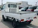 ４ＷＤ　５速マニュアル　荷台三方開　荷台作業灯　４枚リーフスプリング　リヤデフロック　ＣＤチューナー・ＡＭ／ＦＭラジオ　エアコン　パワーステアリング　サイドレバー式駐車ブレーキ　ハロゲンヘッドランプ（千葉県）の中古車