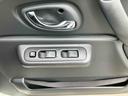 ターボ　４ＷＤ　５速マニュアル　ナビ・ワンセグ・ＤＶＤ・ＵＳＢ　ＥＴＣ　運転席シートヒーター　スモークガラス　革巻ステアリング　電動格納ミラー　ハロゲンヘッドランプ＆フォグ　Ｒワイパー　アルミホイール（千葉県）の中古車
