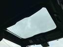 ガラスルーフ　ＬＥＤヘッドライト　バックカメラ　電動パーキングブレーキ　オートライト　プッシュボタンスターター　オート格納式ドアミラー　衝突被害軽減ブレーキ　コーナーセンサー（千葉県）の中古車