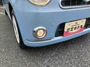 ７インチナビ／オートエアコン／カーペットマット／バイザー／運転席上下アジャスター／電動格納ミラー／ドアミラーターンランプ／キーフリーシステム／アイドリングストップ／レザーハンドル／スカッフプレート（千葉県）の中古車