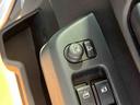 左右分割可倒式リヤシート　プッシュボタンスターター　電動格納式カラードドアミラー　衝突被害軽減ブレーキ　コーナーセンサー　オーバーヘッドシェルフ　荷室ＬＥＤルームランプ　スライドドアイージークローザー（千葉県）の中古車
