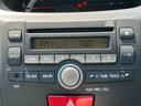 コーナーセンサー　ＣＤ／ＡＭ／ＦＭラジオ　ＡＵＸ接続　アイドリングストップ　オートエアコン　キーレスエントリー　スモークガラス　盗難防止アラーム　ハロゲンヘッドランプ　足踏み式パーキングブレーキ（千葉県）の中古車