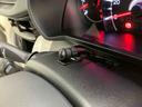 バックカメラ連動フルセグナビ　ＵＳＢ接続　ブルートゥース対応　フロントドライブレコーダー　ＥＴＣ　キーレスエントリー　セキュリティアラーム　オートハイビーム　バニティーミラー付き左右サンバイザー（千葉県）の中古車