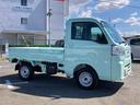 ５ＭＴ　電子制御式４ＷＤ　荷台ＬＥＤライト　リヤ４枚リーフスプリング　スーパーデフロック　衝突被害軽減ブレーキ　コーナーセンサー　スピーカー一体型ＡＭ／ＦＭラジオ　エアコン　パワステ（千葉県）の中古車