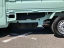 ５ＭＴ　電子制御式４ＷＤ　荷台ＬＥＤライト　リヤ４枚リーフスプリング　スーパーデフロック　衝突被害軽減ブレーキ　コーナーセンサー　スピーカー一体型ＡＭ／ＦＭラジオ　エアコン　パワステ（千葉県）の中古車