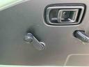 ４ＷＤ／ＣＶＴ　荷台三方開　衝突被害軽減ブレーキ　横滑り防止装置　コーナーセンサー　オートライト　オートハイビーム　トップシェイドガラス　オーバーヘッドシェルフ　アイドリングストップ　ＡＭ／ＦＭラジオ（千葉県）の中古車