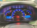 トップシェイドガラス　ＣＤ／ＵＳＢ　ＡＵＸ接続　オートライト　ＬＥＤヘッドライト　オートエアコン　アルミホイール　プッシュスタート　キーフリーシステム　足踏み式駐車ブレーキ　アイドリングストップ（千葉県）の中古車