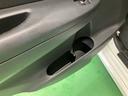 トップシェイドガラス　ＣＤ／ＵＳＢ　ＡＵＸ接続　オートライト　ＬＥＤヘッドライト　オートエアコン　アルミホイール　プッシュスタート　キーフリーシステム　足踏み式駐車ブレーキ　アイドリングストップ（千葉県）の中古車