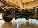 ４ＷＤ　横滑り防止装置　マニュアルレベリング機能付ハロゲンヘッドライト　オートライト　スピーカー一体型ラジオチューナー　運転席シートバックポケット　ゲートプロテクター　灰皿型小物入れ（千葉県）の中古車