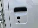 ４ＷＤ　５速ＭＴ　ＥＴＣ　パワーウィンド　電動格納ドアミラー　４枚リーフ　荷台三方開　荷台作業灯　ＬＥＤヘッドライト　オートライト　キーフリー　スマアシ　前後コーナーセンサー　バッテリーカバー　ラジオ（千葉県）の中古車